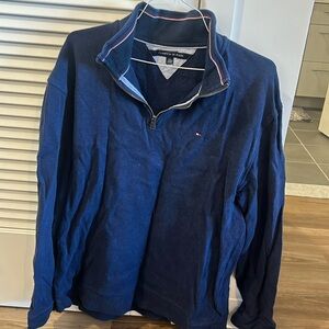 Zip up Black alfani sweatshirt. Good for wearing out